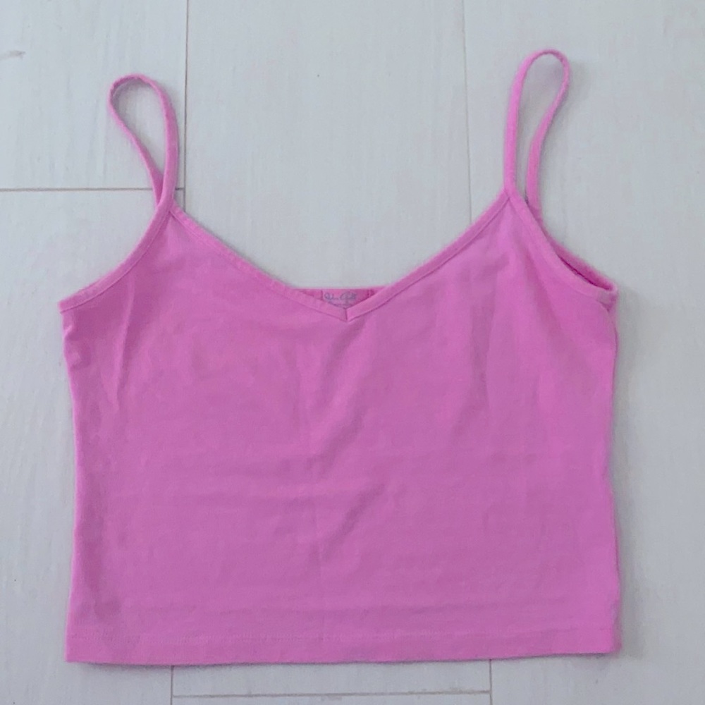bubblegum pink crop top